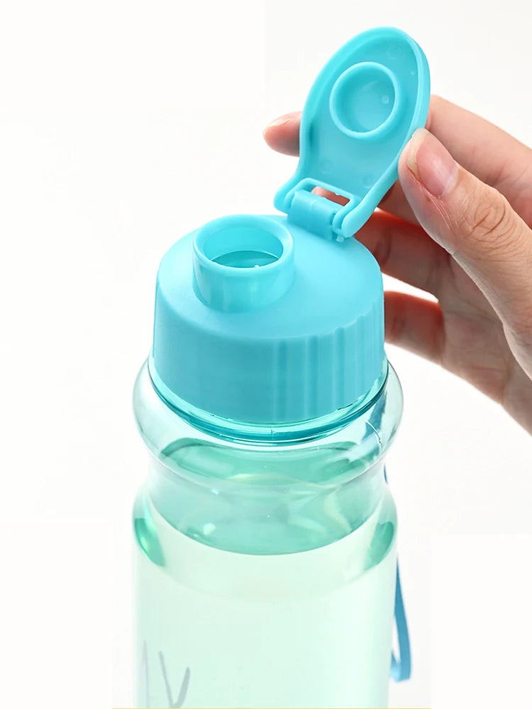 Botella Deportiva 550ml Tritan Transparente – Cuerda Anticaída, Tapa con Clic, Aislamiento Térmico