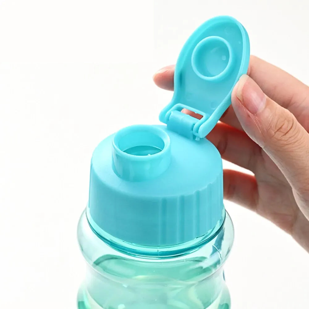 Botella Deportiva 550ml Tritan Transparente – Cuerda Anticaída, Tapa con Clic, Aislamiento Térmico